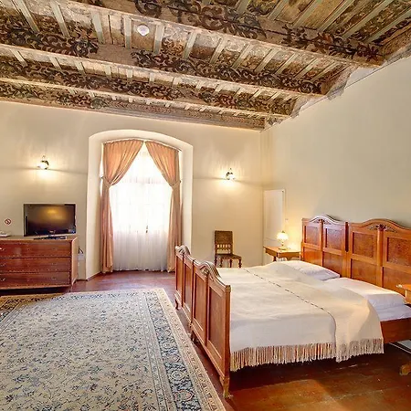 Bishop's House 4* Prága