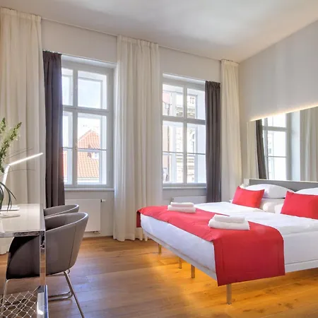 Bishop's House 4*