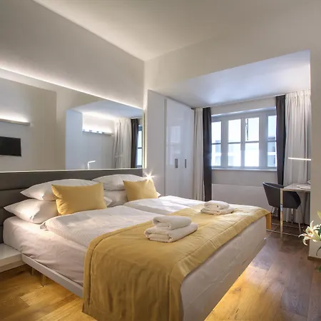 Bishop's House 4* Prague