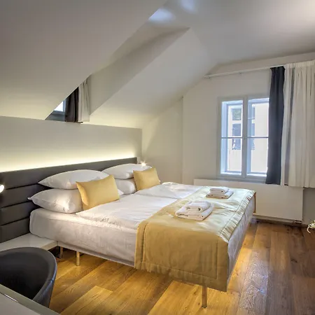 Bishop's House Hotel 4*