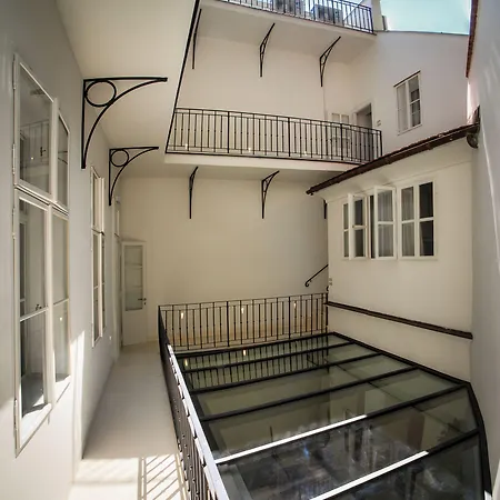 Bishop's House 4* Prague
