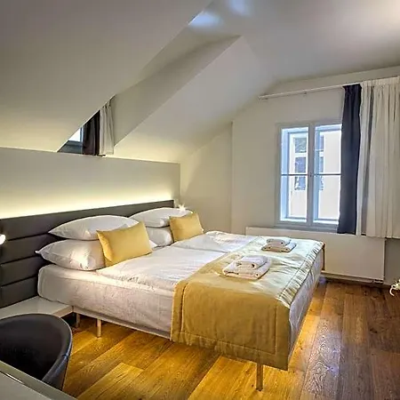 Bishop's House Hotel 4*