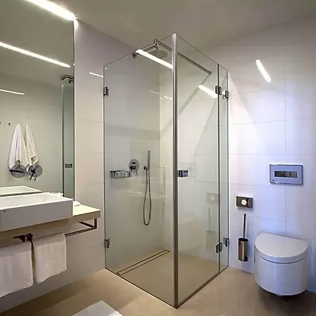 Ξενοδοχείο Bishop's House 4*