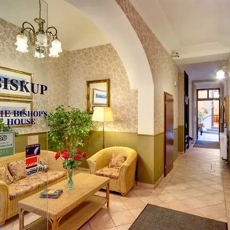Bishop's House 4*