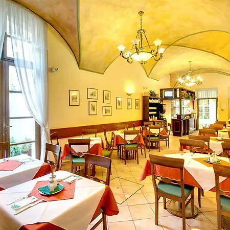 Ξενοδοχείο Bishop's House 4*