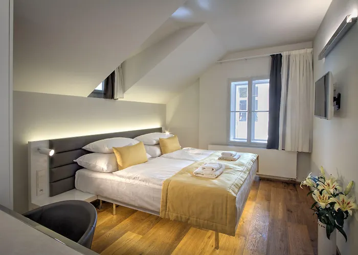 Bishop's House Hotel 4*