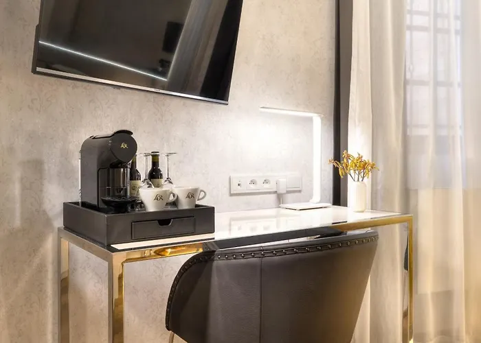 Bishop's House 4* Praga